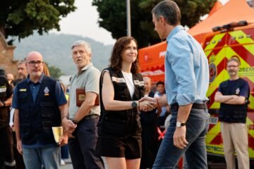 El Gobierno y Ayuso aparcan sus diferencias ante la magnitud del fuego