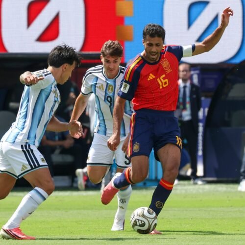 Mourinho convence al Madrid de intentar el fichaje de Rodri