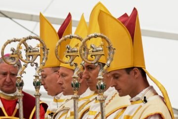 El Vaticano confirma el cisma de los ‘lefebvrianos’ y excomulga a sus obispos y a todos los fieles que les sigan