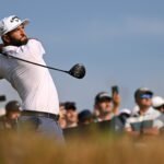 Jon Rahm llama a la puerta en un día de récords y sanciones