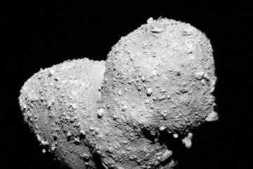 Dos asteroides reciben la visita inédita de sondas espaciales en una semana