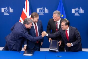 España y Reino Unido buscan elevar a estratégica una relación lastrada hasta ahora por Gibraltar
