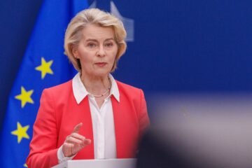 La Comisión Europea ve “avances limitados” en el plan anticorrupción de Sánchez y reclama más reformas
