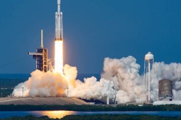 Un cohete de Elon Musk que lleva más de un año a la deriva chocará contra la Luna en unos días