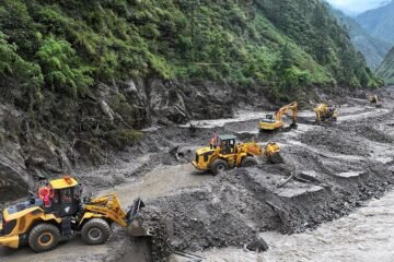 El temor a una segunda riada paraliza las labores de rescate en Nepal cuando todavía hay 1.500 desaparecidos
