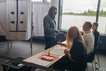 El ‘no’ a la UE toma ventaja en Islandia por la mínima con más de la mitad del voto escrutado