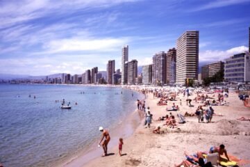 Agosto se va, queda el recuerdo: la ciencia de cómo el verano sigue vivo en la memoria