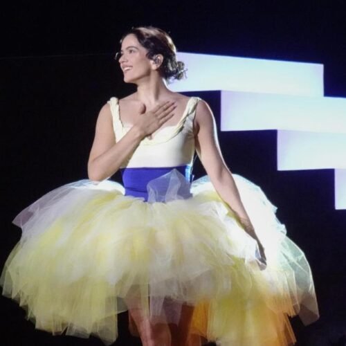“Tremenda cagada”: Rosalía se disculpa en el primer concierto en Argentina tras su publicación polémica en la final del Mundial