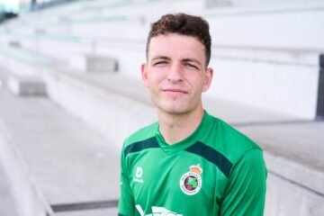 Íñigo Vicente, un jugador que vale un ascenso: “El Racing es la cenicienta de Primera”