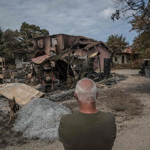 El fuego arruina la temporada estival en el turístico suroeste de Francia