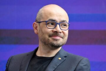 Google nombra científico jefe al premio Nobel Demis Hassabis