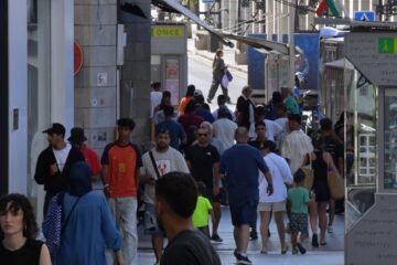 El Gobierno prepara un plan económico para revitalizar Ceuta tras la crisis migratoria