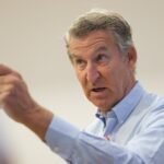 Feijóo ahonda en la “crisis de salud pública” en Ceuta