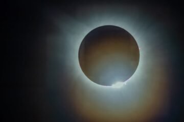 ¿Te preocupa el tiempo que hará donde vas a ver el eclipse? De momento, incertidumbre, sobre todo en la costa norte