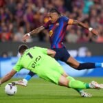 El Camp Nou disfruta con el Barça ante un Athletic en formación