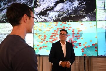 Andy Burnham intercambió mensajes con alguien que se hizo pasar por la jefa de gabinete de Trump
