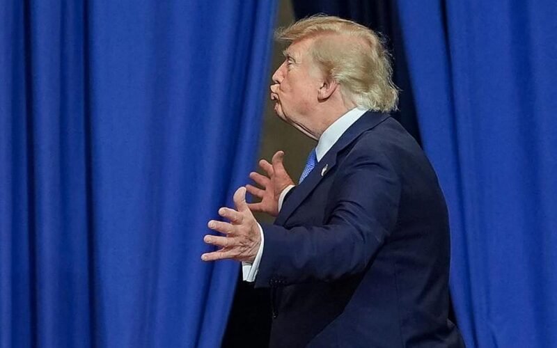 Trump anuncia que «muy pronto» Ormuz será «un territorio de EE UU»