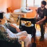Mañana bombardearán a una anciana