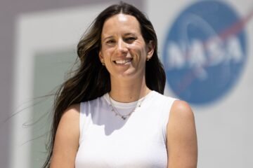 Paula Ortiz Couder, la ingeniera madrileña que cuida de los humanos que van a la Luna: “Todo es hostil en el espacio”