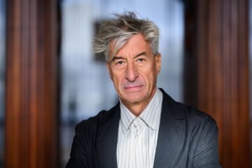 Maurizio Cattelan, el gran provocador del arte: “Si hubiera sabido que mis obras alcanzarían esos precios, habría guardado alguna para mí”