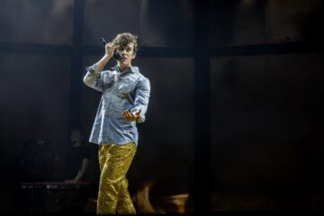 Guitarricadelafuente culmina su transformación en ídolo pop en un concierto mágico en Madrid