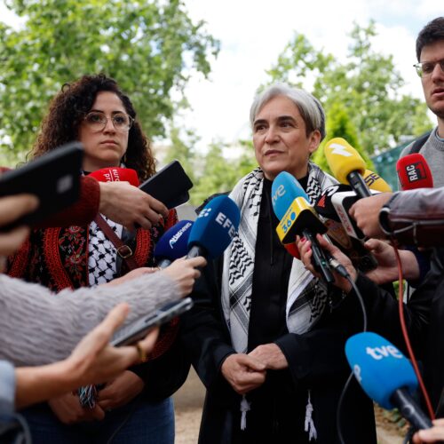 El Frente Amplio propone a Ada Colau como candidata a la presidencia y deja abierta la integración de Podemos